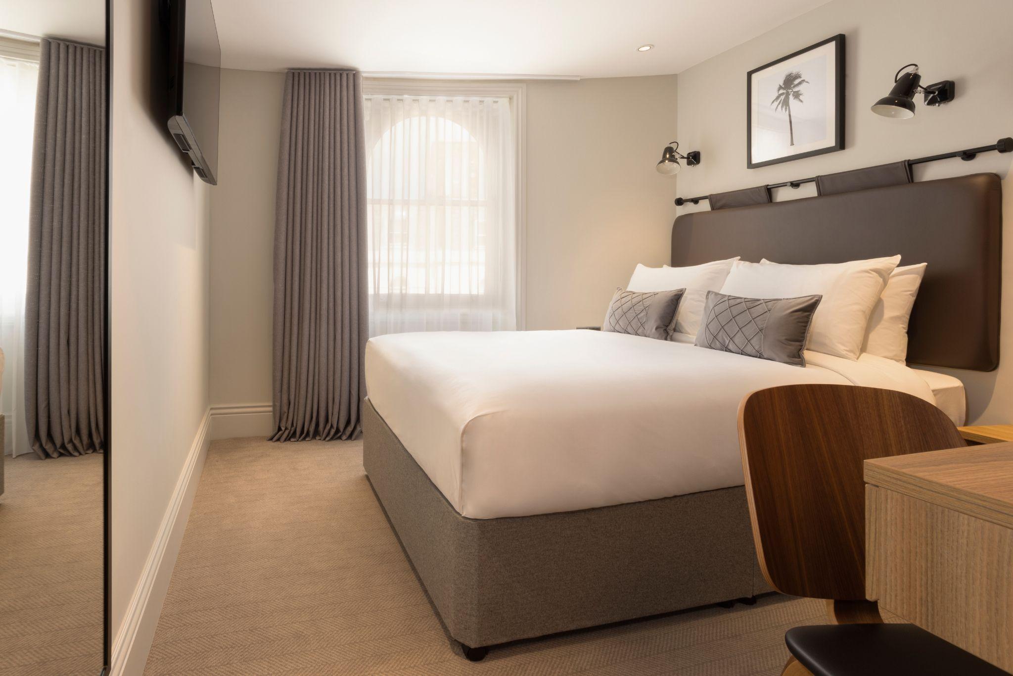 Semi Basement, Standard, Double Bed