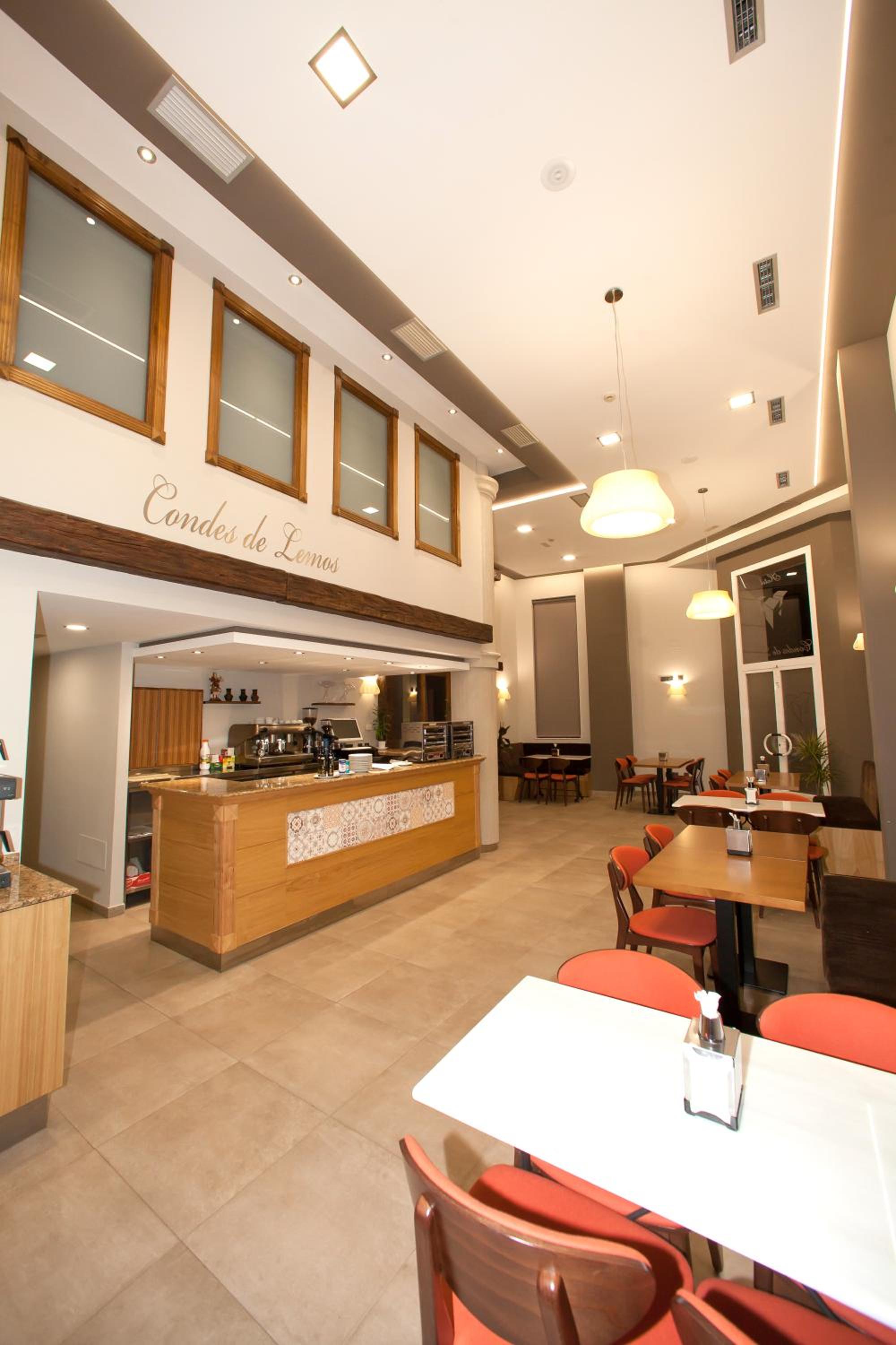 Hotel Condes de Lemos 52/55