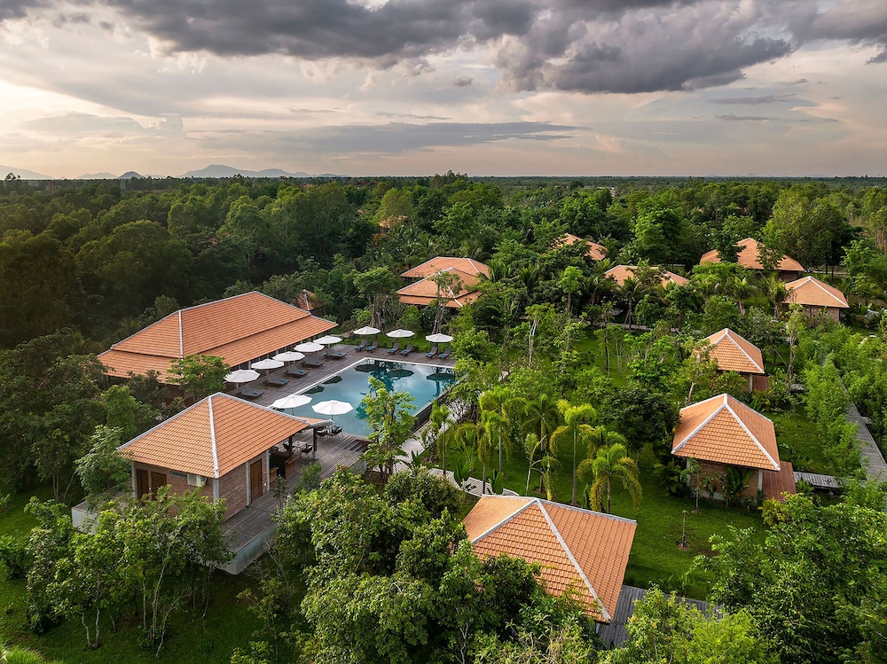 Farmhouse Boutique Resort 46/50