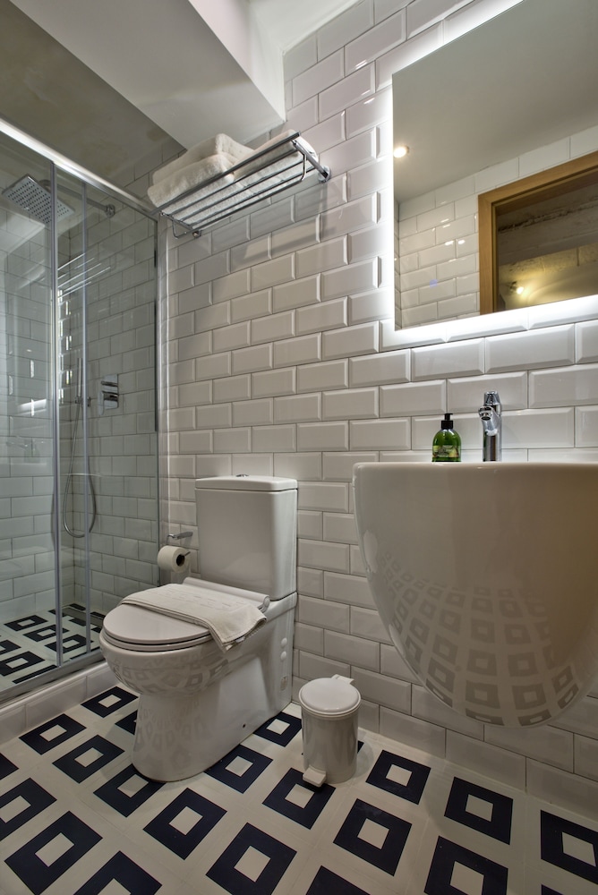 Barrakka Suites 49/50
