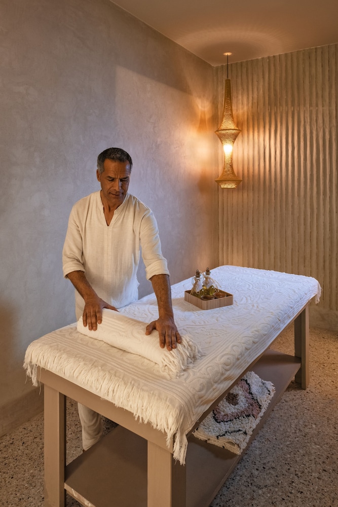 Riad 72 44/76