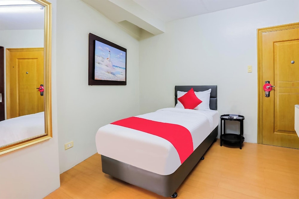 Oyo 190 Anglo Residences 16/22