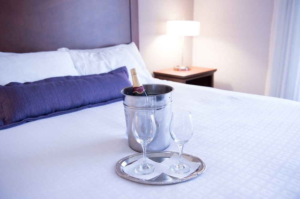 The Bluemont Hotel 39/80