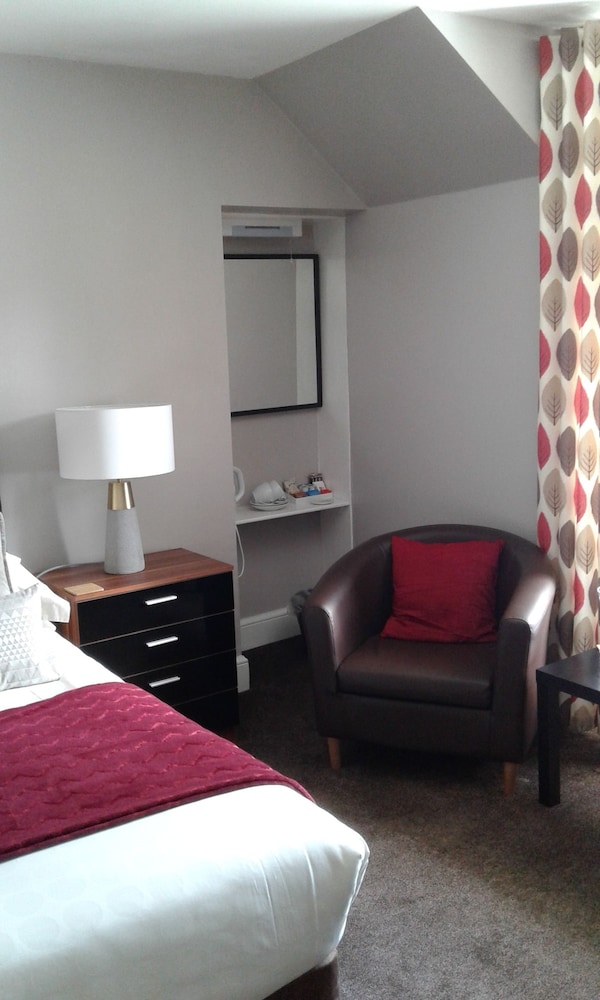 Adelphi Villa 11/39