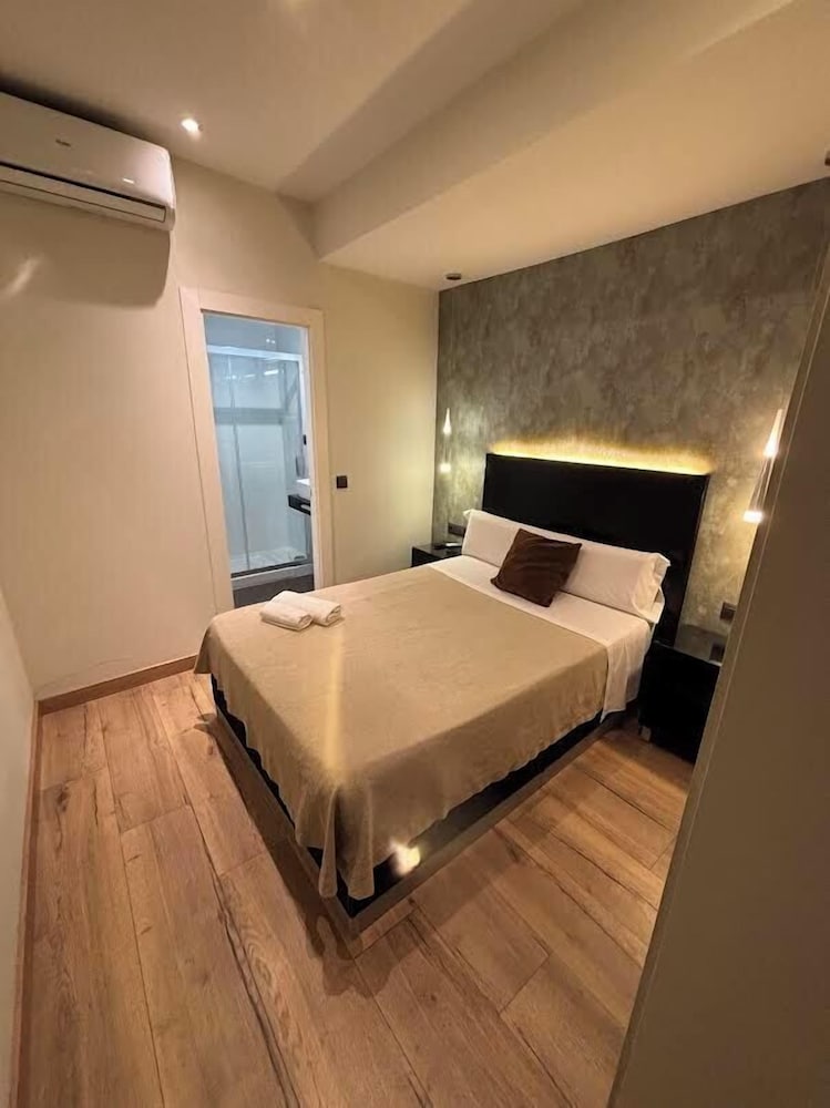 ECONOMY, DOUBLE BED