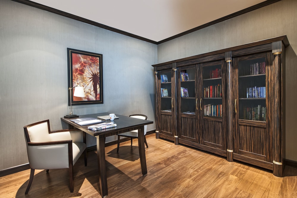 Elite World Grand Istanbul Basin Ekspres Hotel 52/71