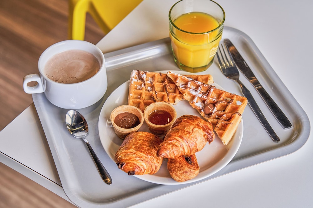 Ibis Budget Bordeaux Centre Gare Saint Jean 51/72