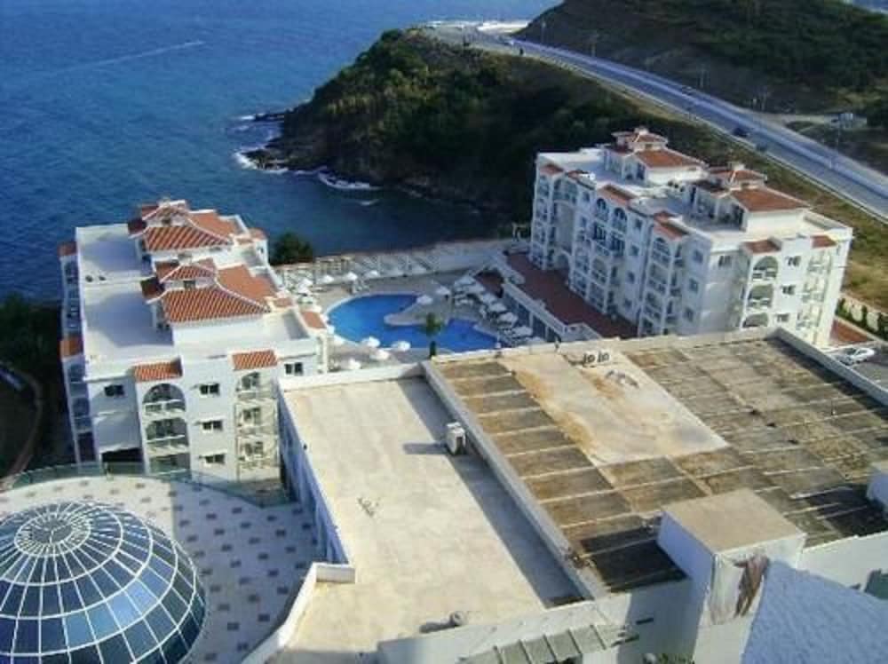 Sabri Hotel 35/44