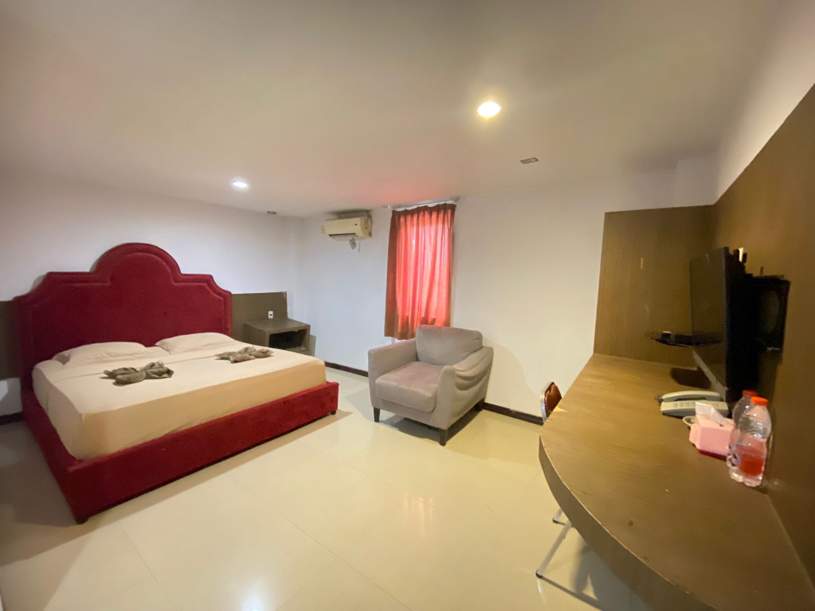 Z Suites Hotel 9/18