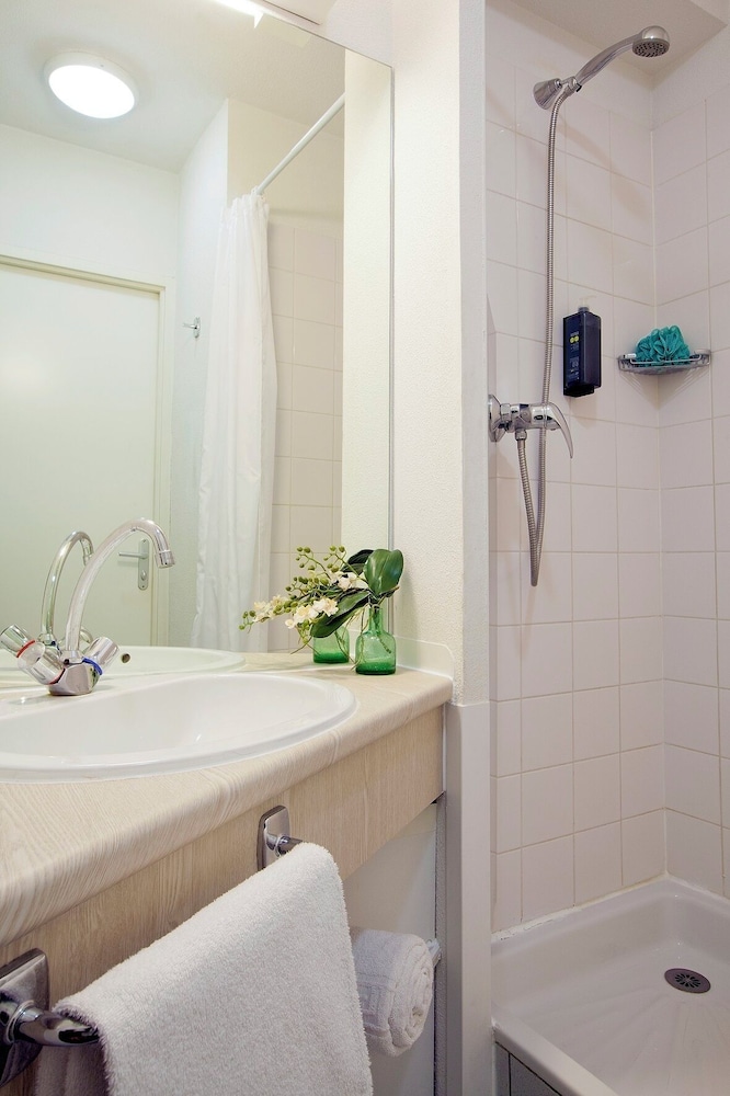 Sejours & Affaires Poitiers Lamartine 22/22