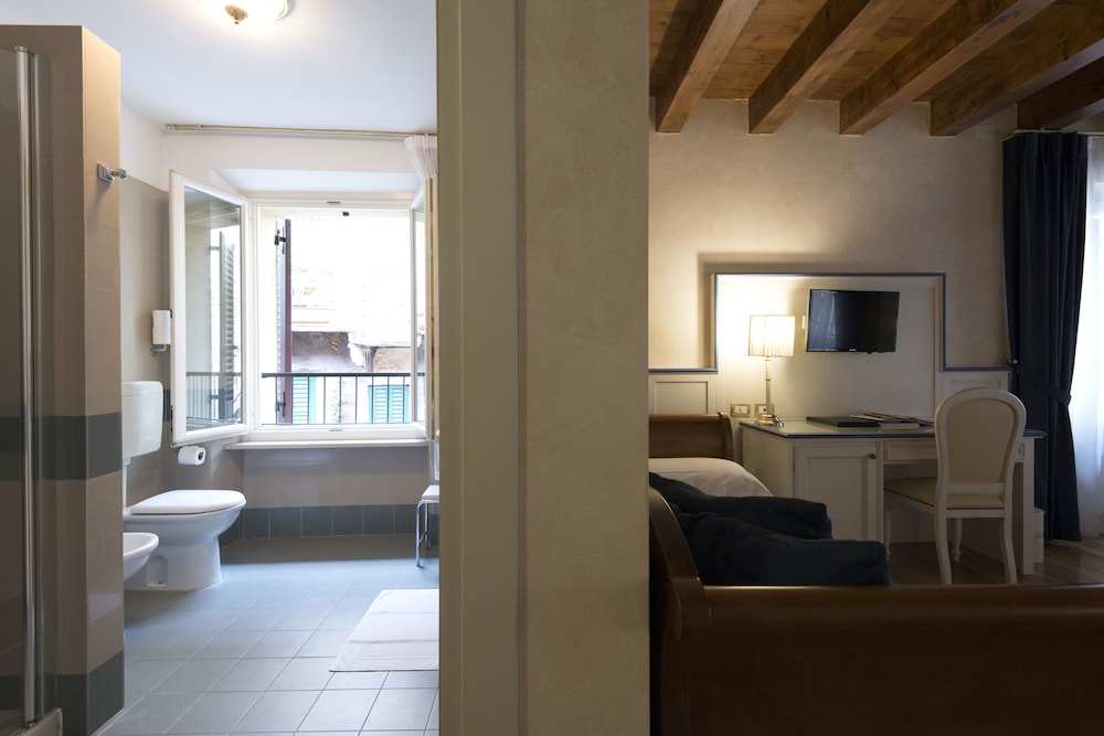 Albergo Mazzanti 28/60