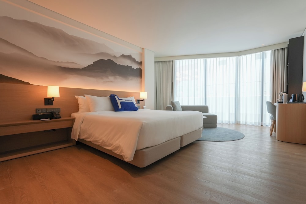 Room, King Bed, Private Infinity Pool