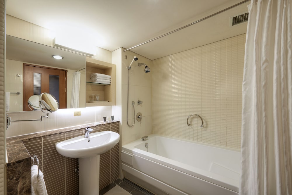 Hotel Riviera Cheongdam 49/50