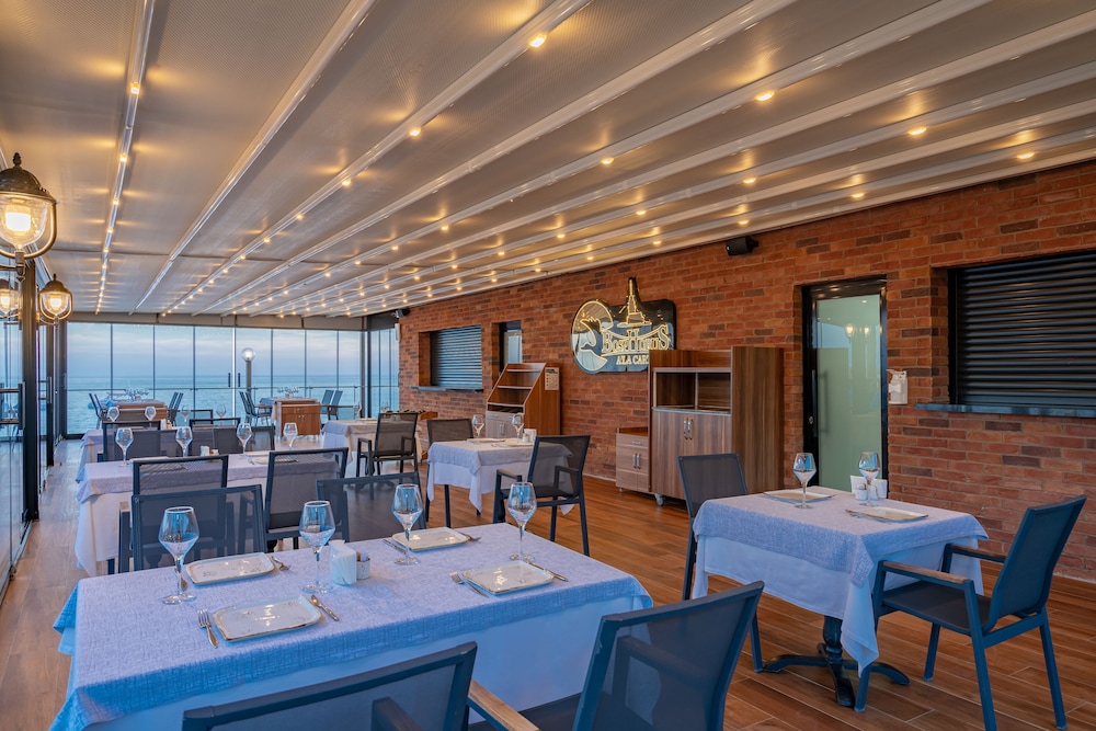 Aria Resort & Spa Hotel 35/60
