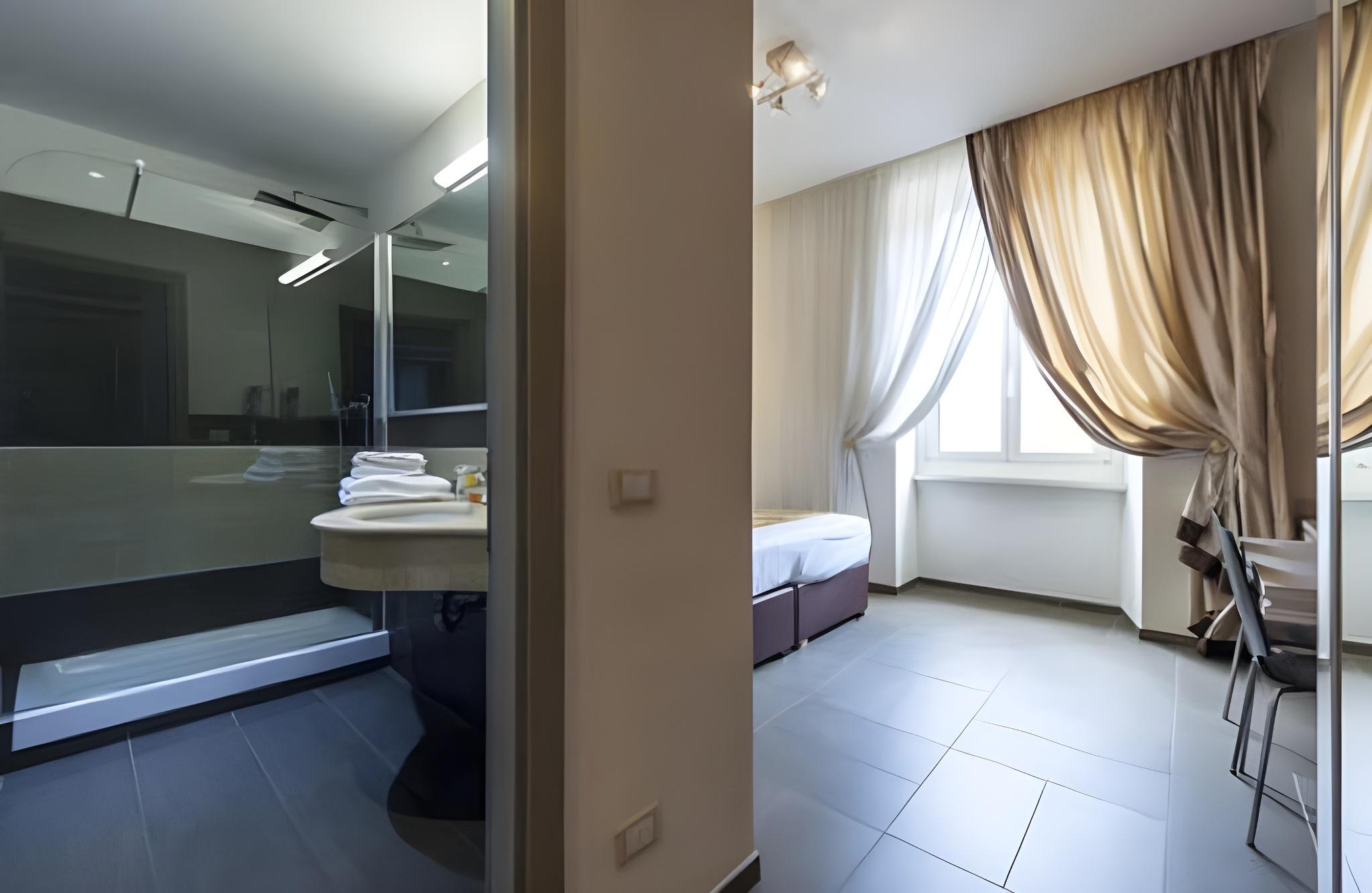Room, Single