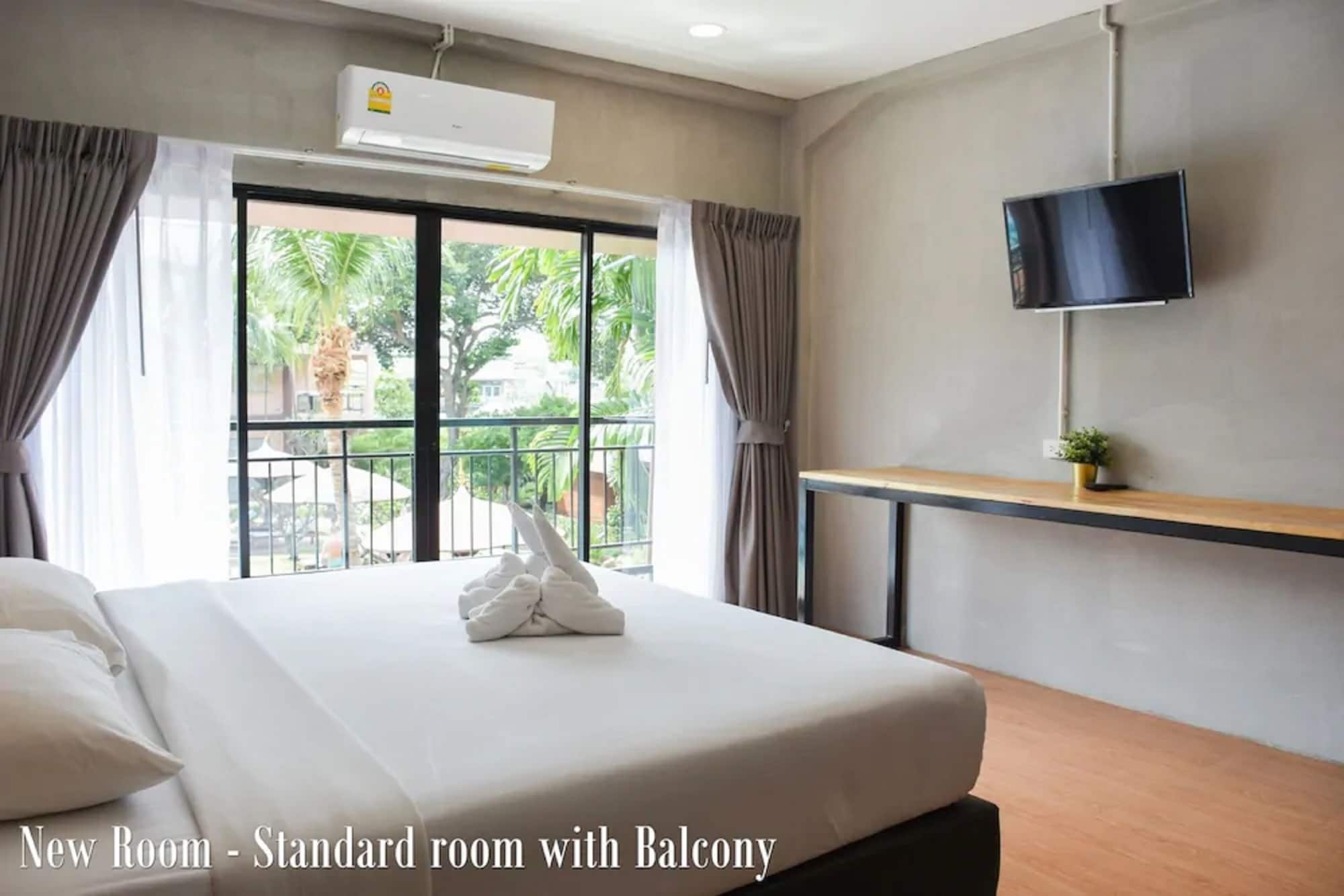 NEW STANDARD WITH BALCONY