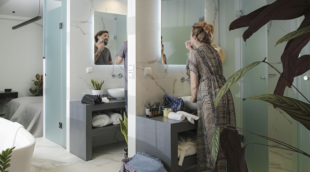 The Gem Society Boutique Hotel & Spa 57/58
