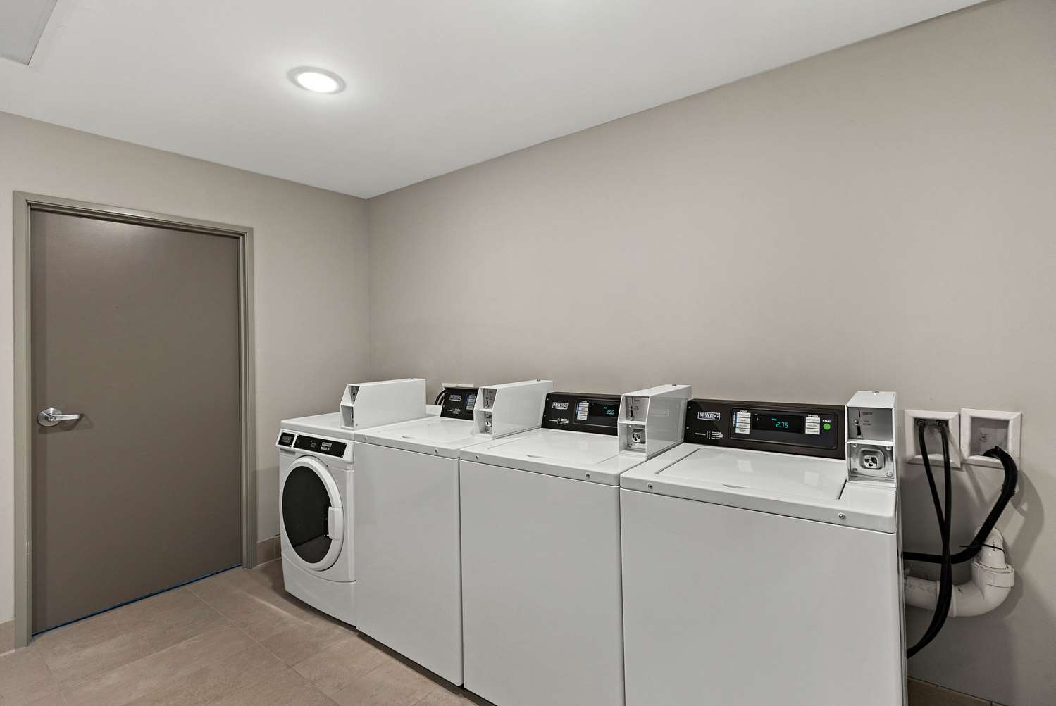 MainStay Suites Gatlinburg Downtown Area 3/5
