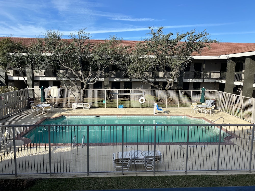 La Quinta Inn By Wyndham Tyler 28/36