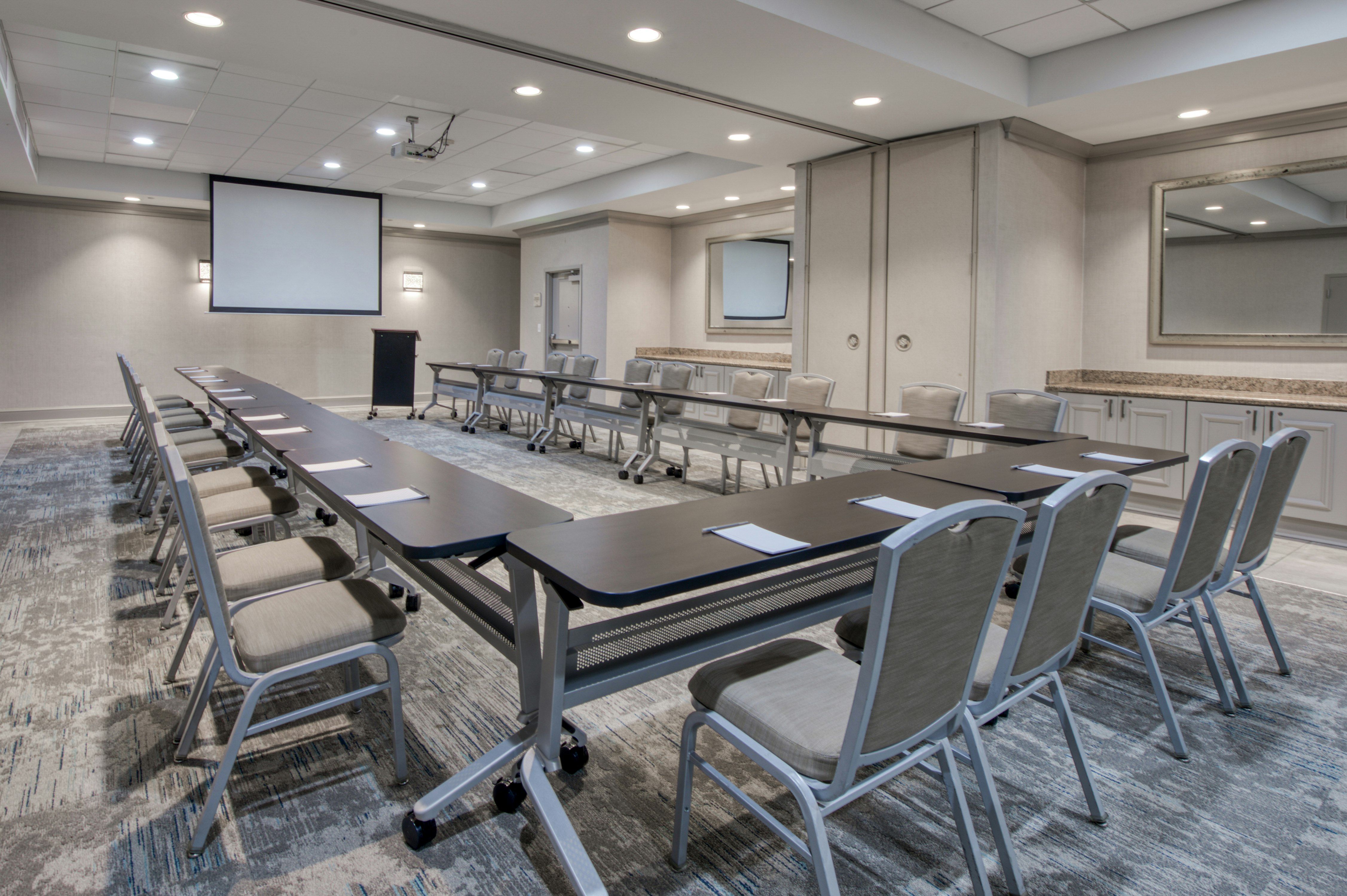 Hilton Garden Inn Durham Southpoint, NC 51/61
