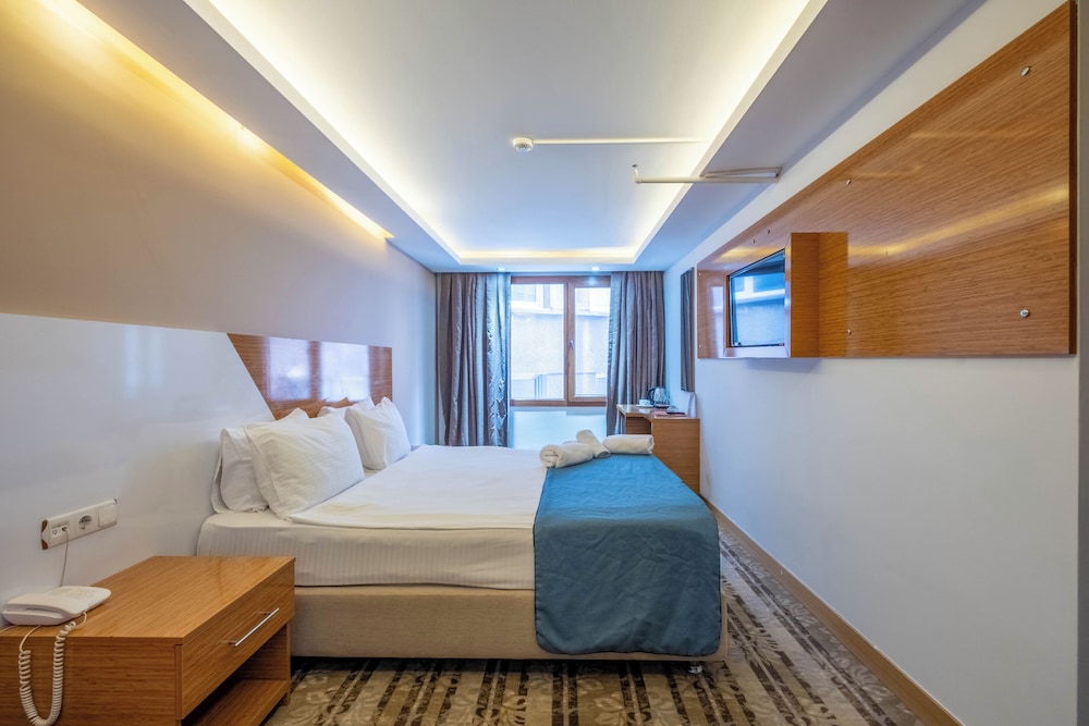 Bulvar Hotel 20/49