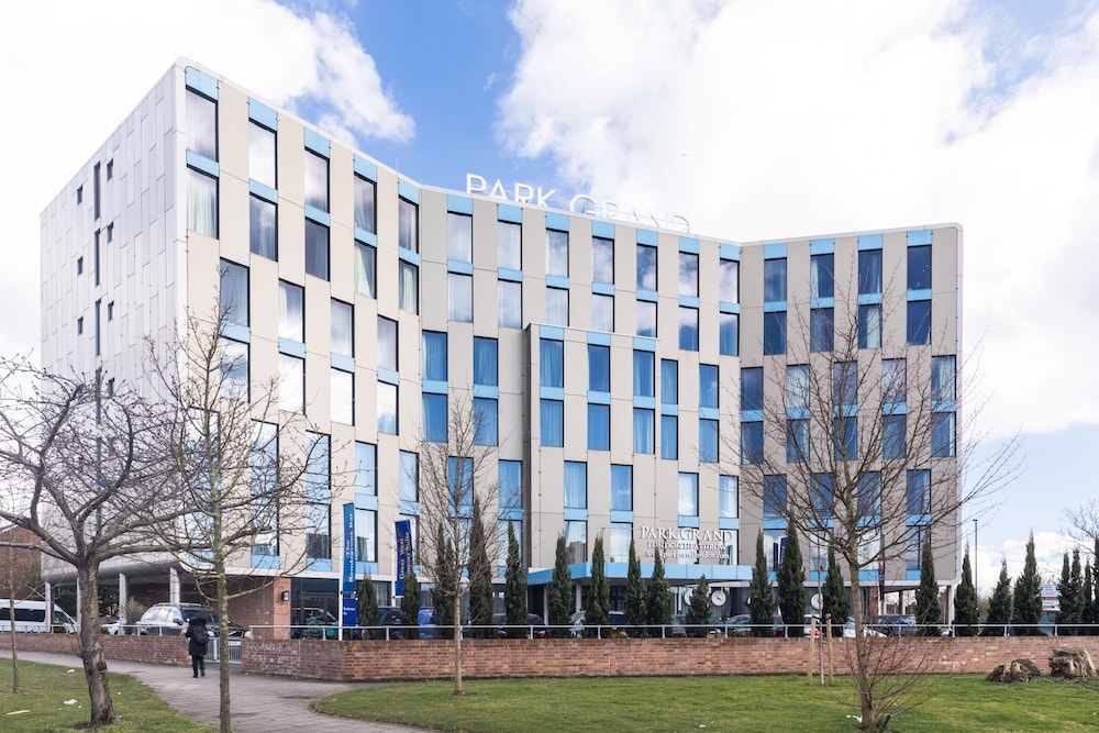 Park Grand London Heathrow in LONDON