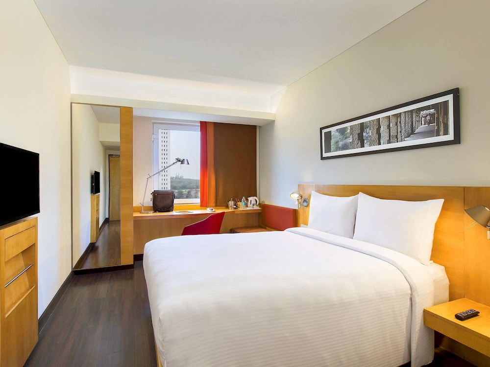 ibis Gurgaon Golf Course Road 13/72
