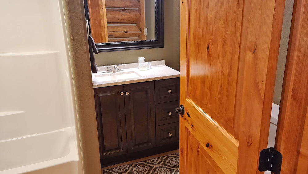 Dodge Peak Lodge By Magnuson Worldwide 24/50
