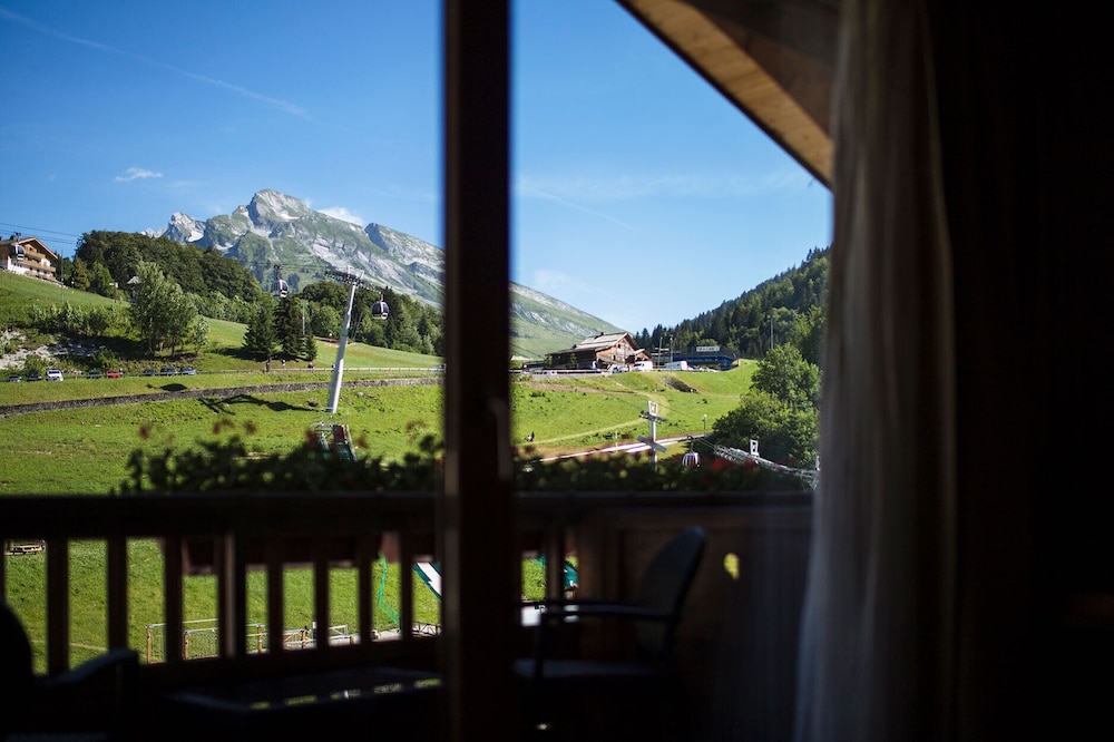 Au Coeur du Village 3/50