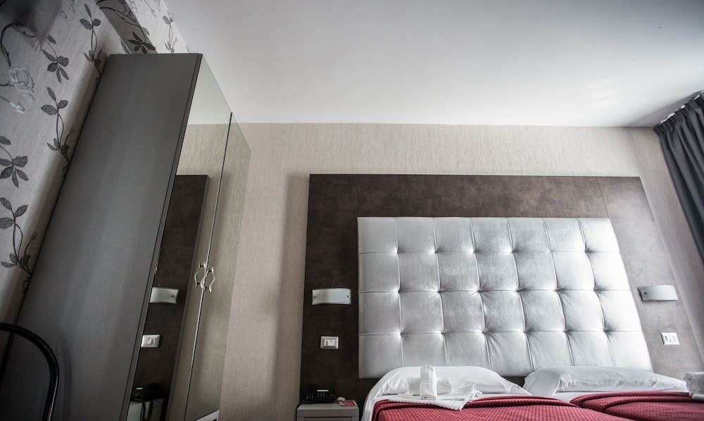 Hotel Relax Roma Nord 19/50