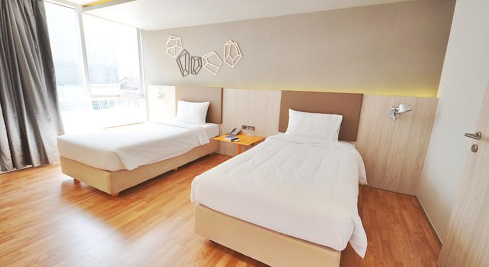 PANORAMA, SUITE, WITH VIEW
