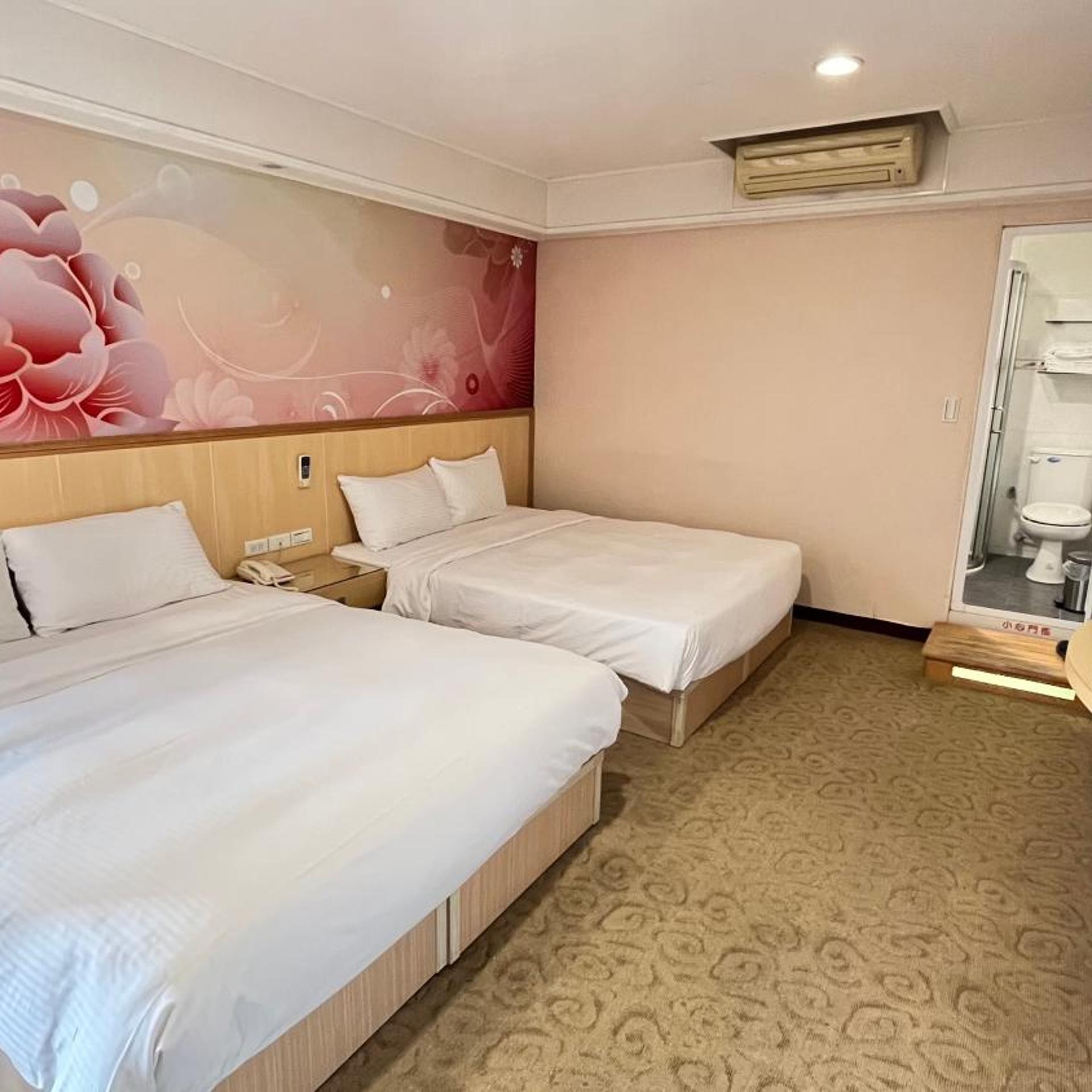 Sin Fu Business Hotel 7/37