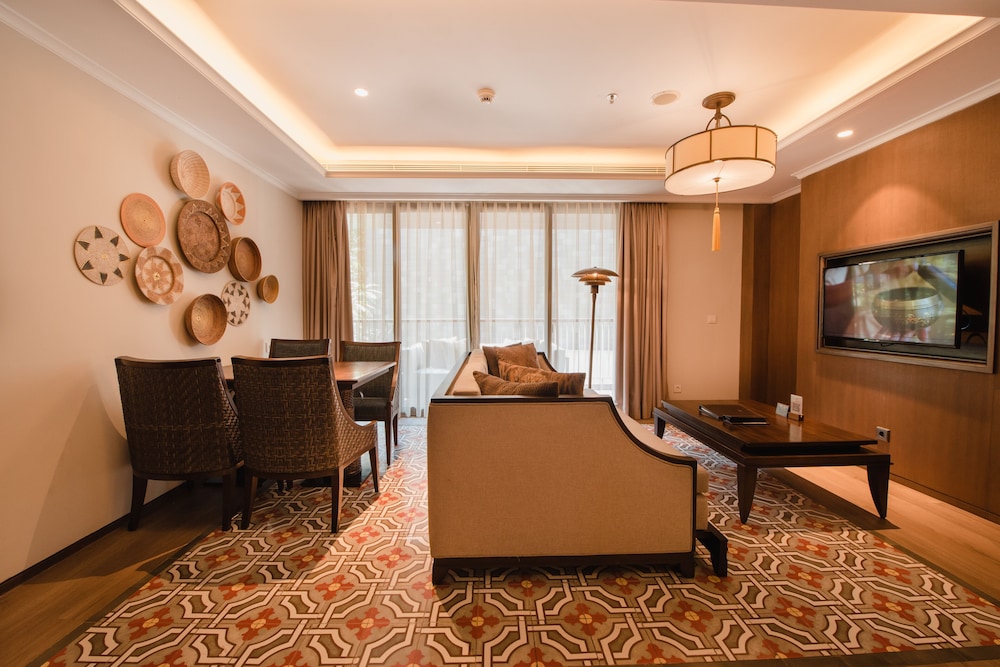 Ramayana Suites and Resorts 69/80