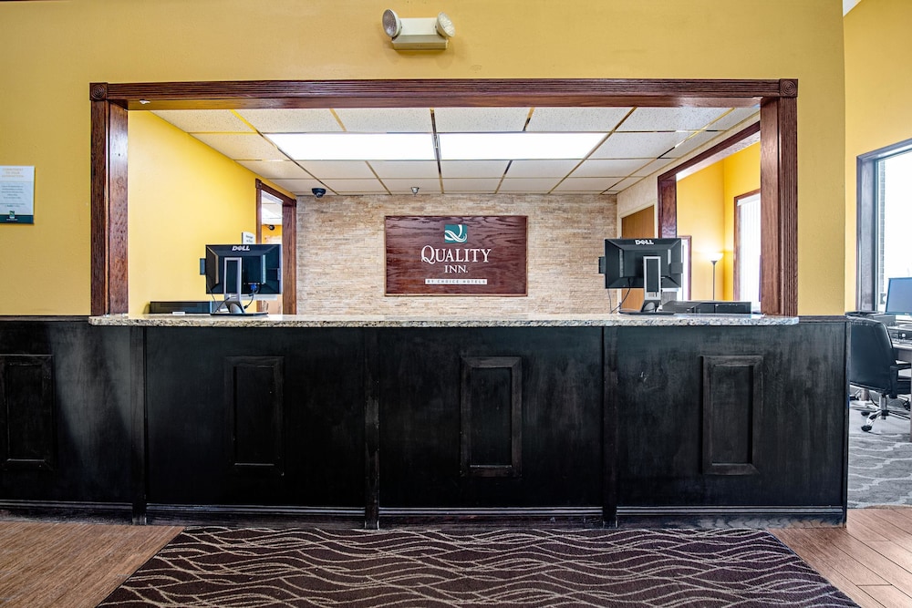 Quality Inn Aberdeen, SD 4/37