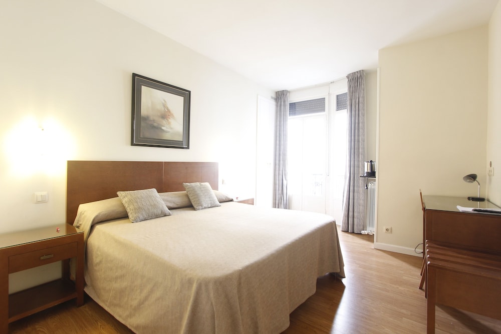SUPERIOR, DOUBLE BED