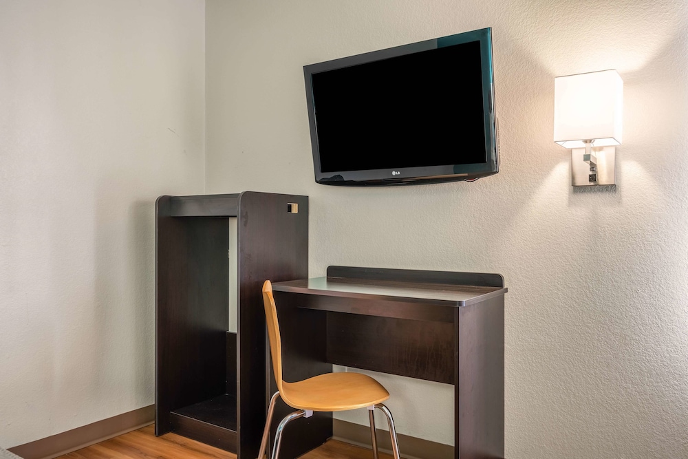 Motel6 Rocky Mount, NC 33/47