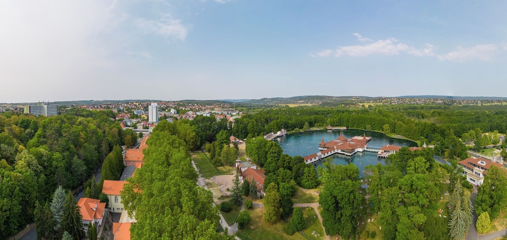 Hunguest Hotel Panorama 20/24