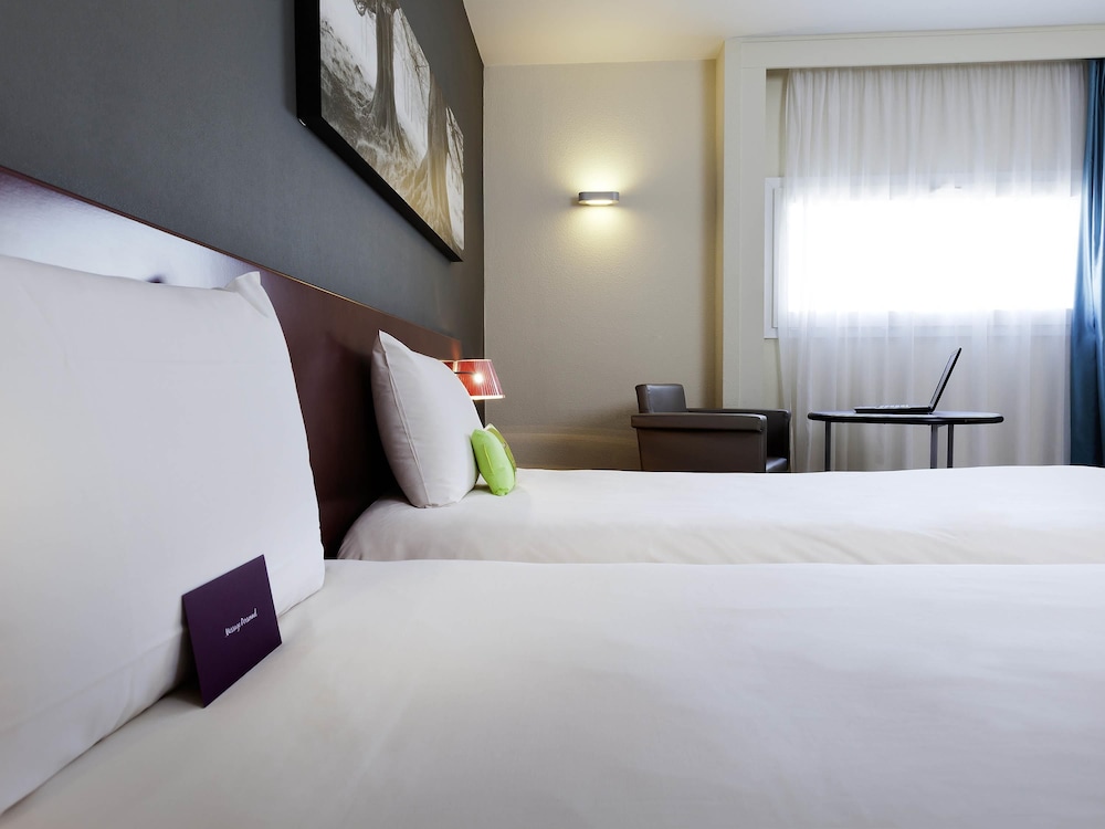 MERCURE RENNES CENTRE GARE 26/67