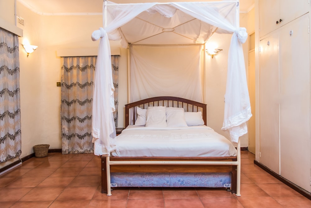 Superior, 1 Double and 1 Single Bed