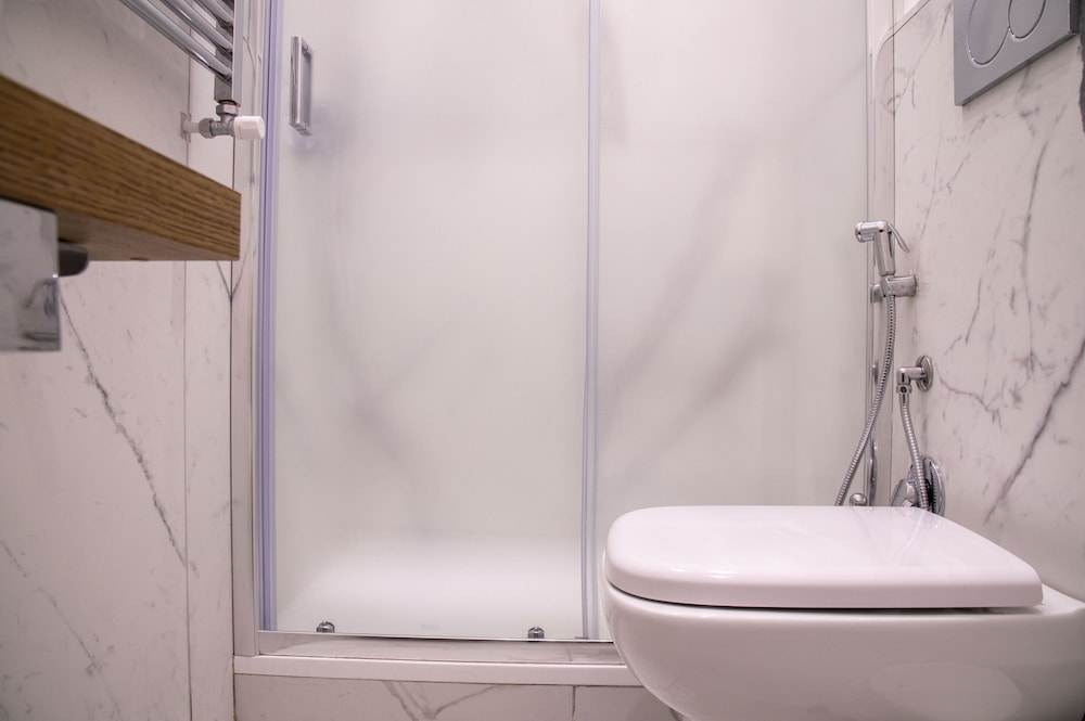 AD Suites Tritone 44/50