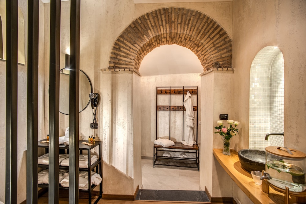 Boutique Relais Barozzi 63/68