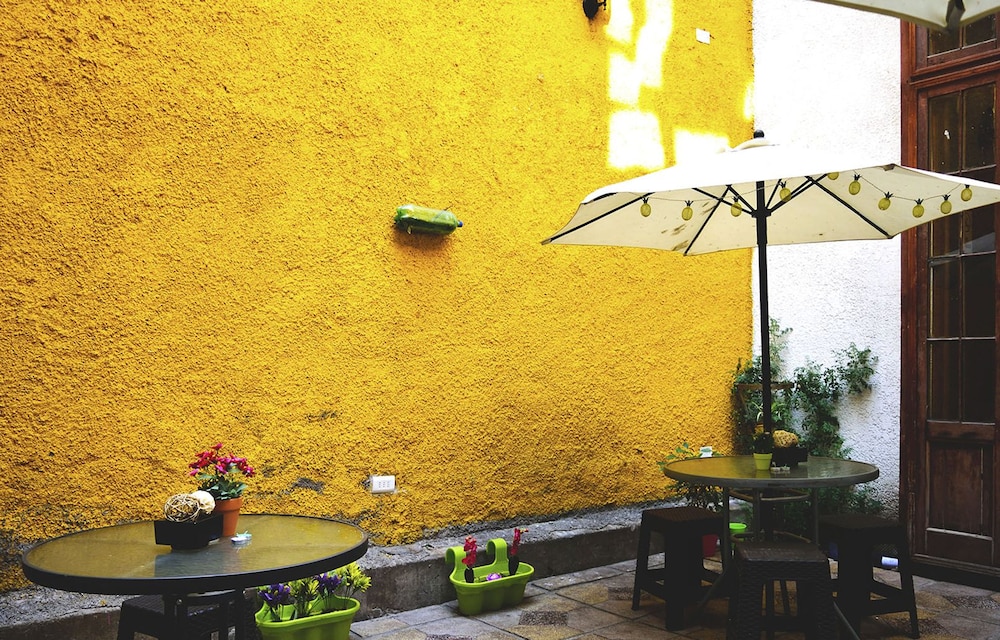 Santiago Backpackers 16/50