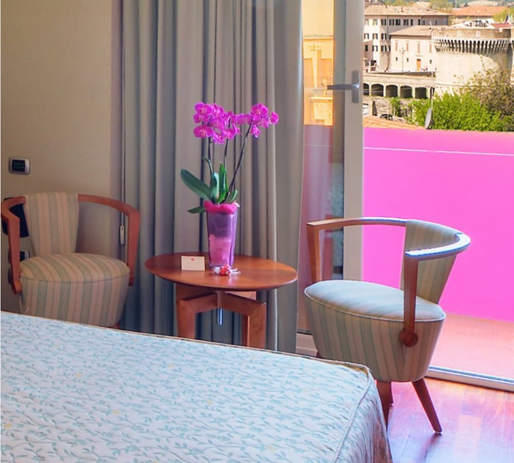 SENBHOTEL 27/34