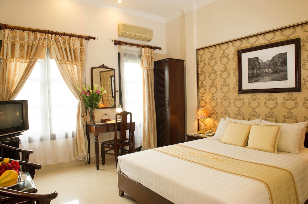 SUPERIOR, DOUBLE BED