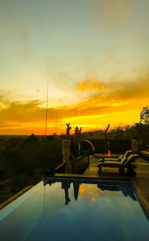Phumelelo Lodge 20/22