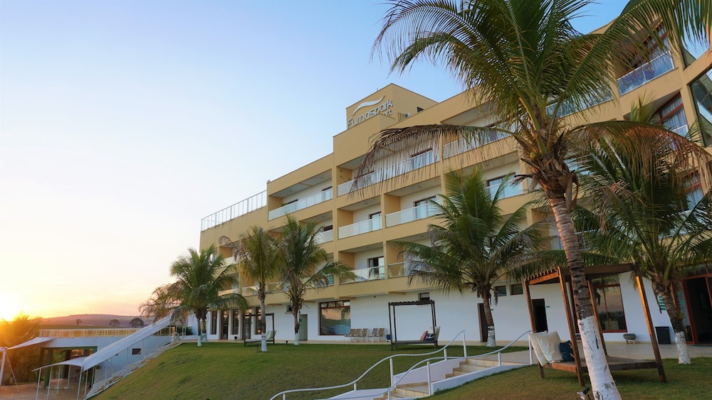Ramada by Wyndham Furnaspark 2/48