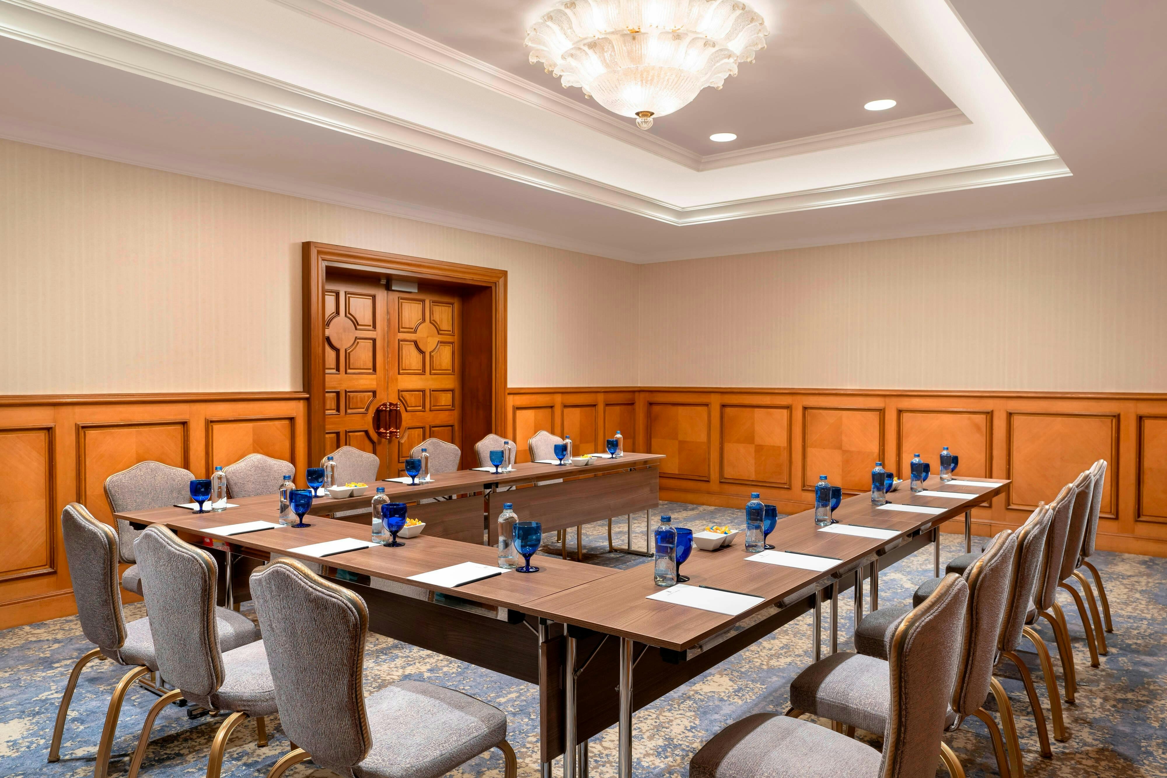 The Ritz Carlton Istanbul 40/50