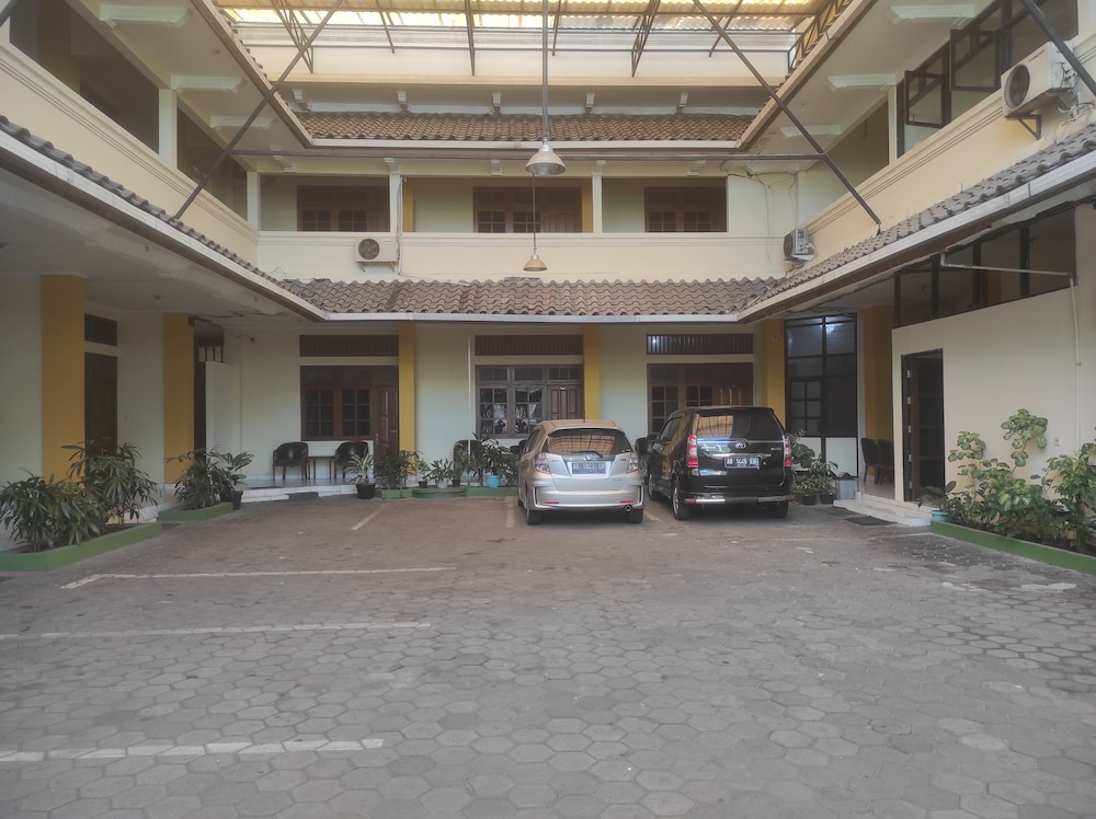 Shafira Hotel Malioboro 38/46