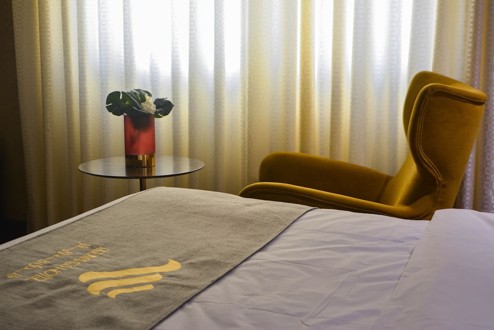 فندق ريدويفز(Redwaves Hotel) 18/47