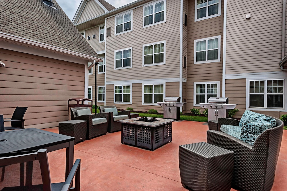 Residence Inn Mt Laurel At Bishop S Gate 22/40